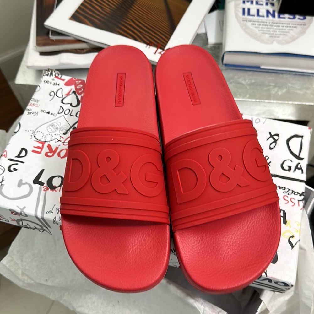 dolce gabbana slides